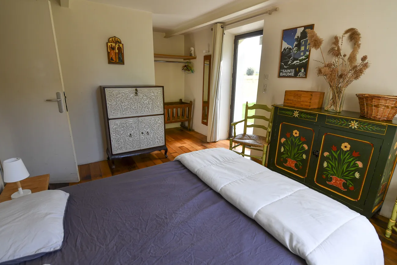 piscine-chambres-mas-du-grialou-location-maison-famille-nombreuse-domaine-vaucluse-carpentras-mont-ventoux-dentelles-provence-58