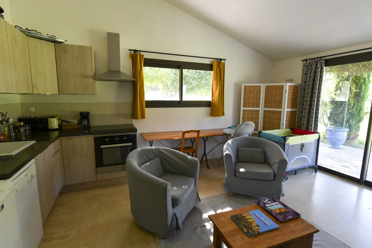 piscine-chambres-mas-du-grialou-location-maison-famille-nombreuse-domaine-vaucluse-carpentras-mont-ventoux-dentelles-provence-73