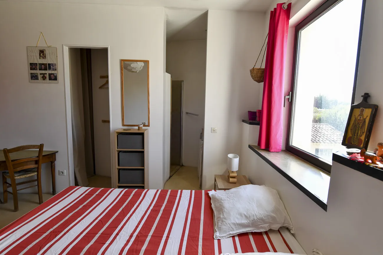 piscine-chambres-mas-du-grialou-location-maison-famille-nombreuse-domaine-vaucluse-carpentras-mont-ventoux-dentelles-provence-89