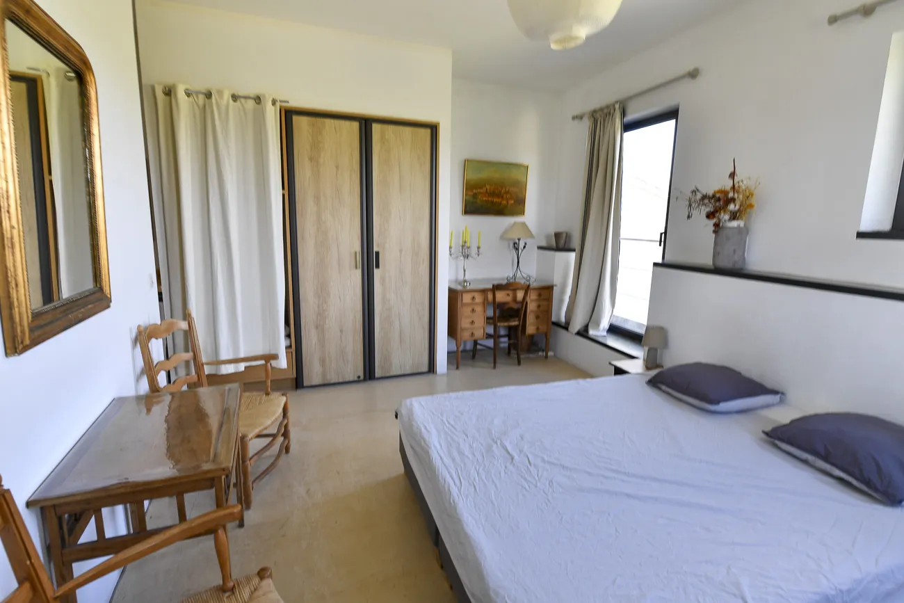 piscine-chambres-mas-du-grialou-location-maison-famille-nombreuse-domaine-vaucluse-carpentras-mont-ventoux-dentelles-provence-91